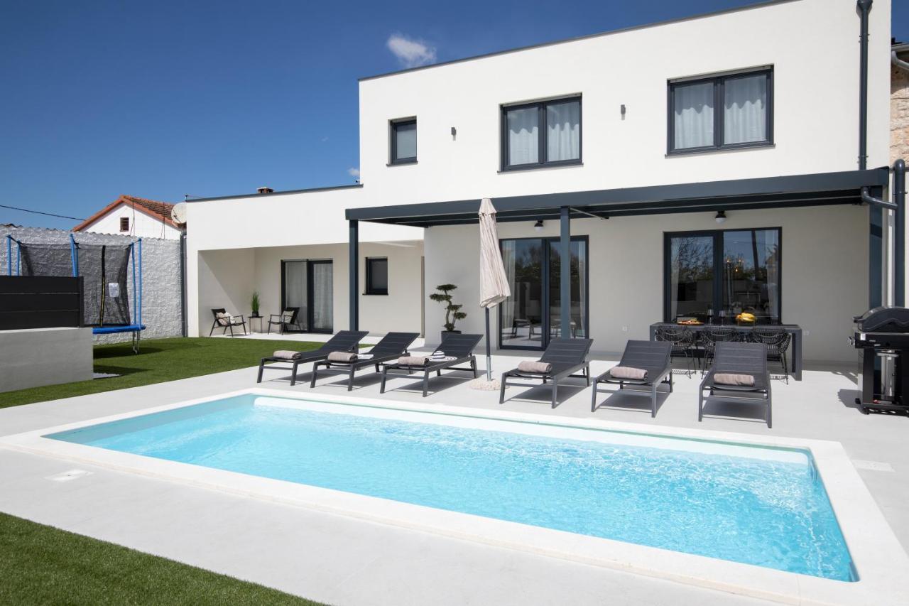 Villa Artis Póla Kültér fotó